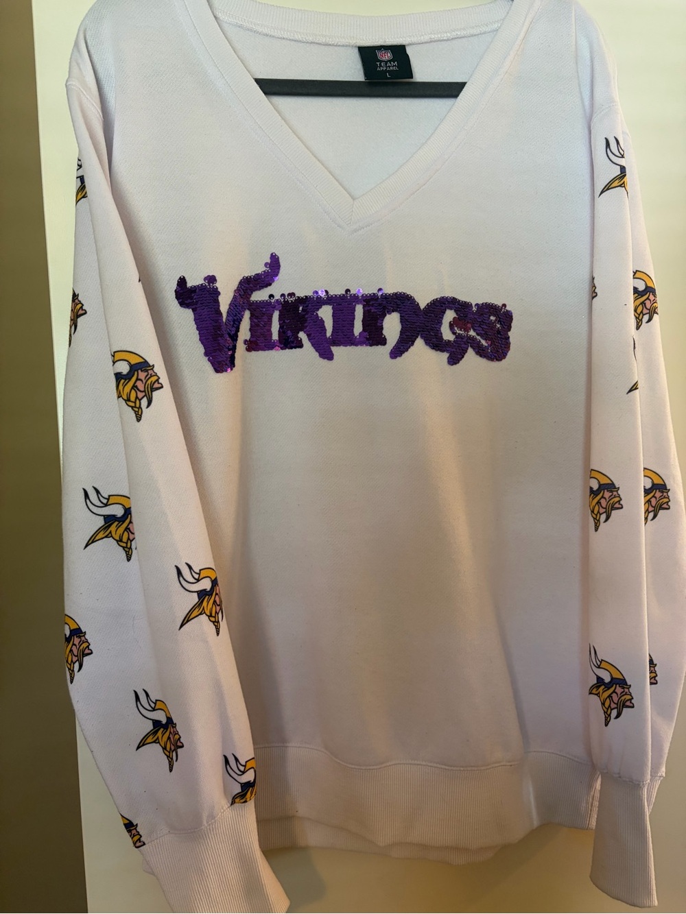 Minnesota Vikings Sequin Logo V-Neck